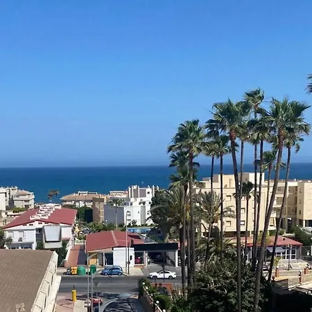 Sunny Seaview Apartment